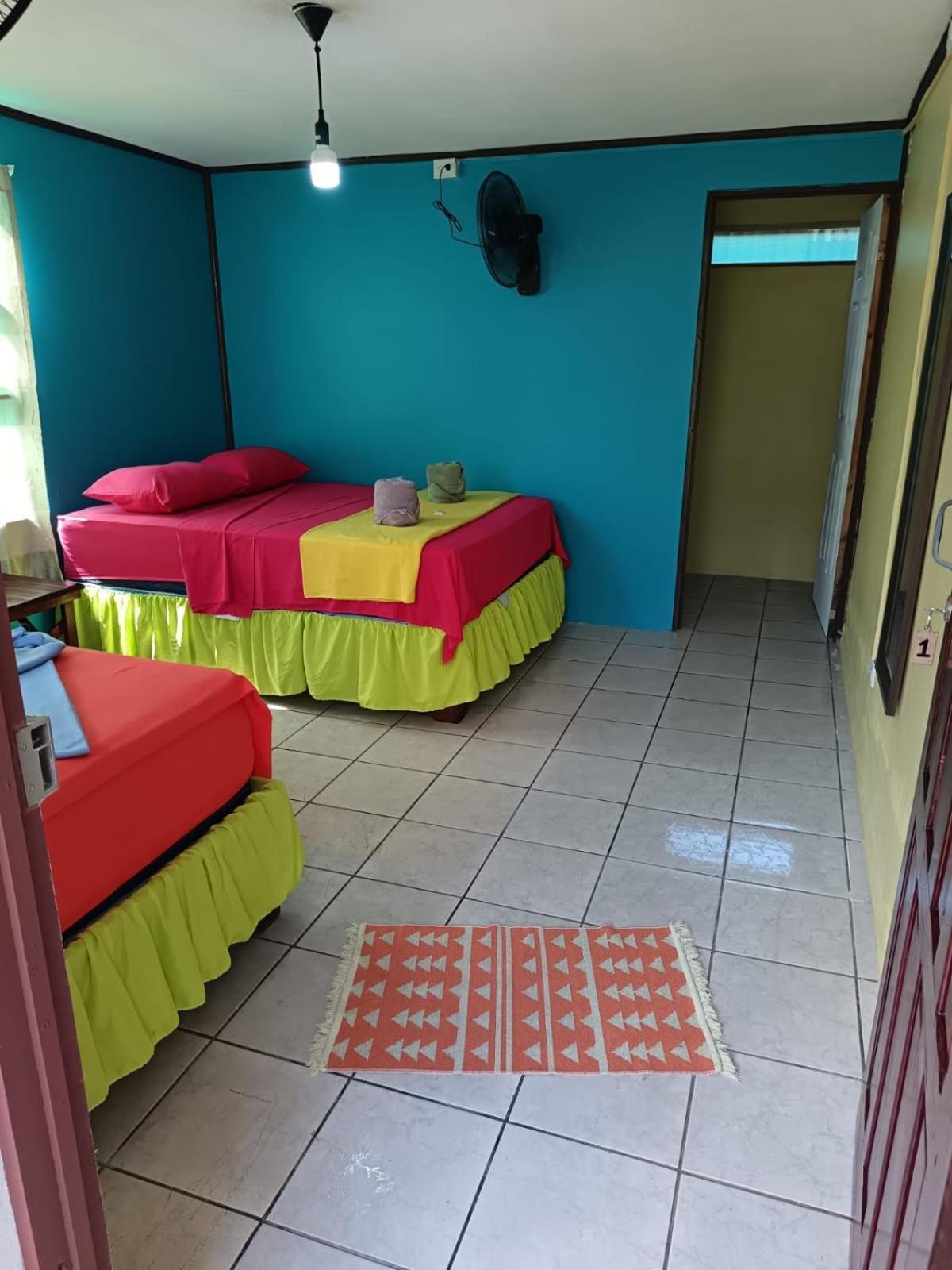 Cabinas Miss Miriam 2 Tortuguero Exterior foto